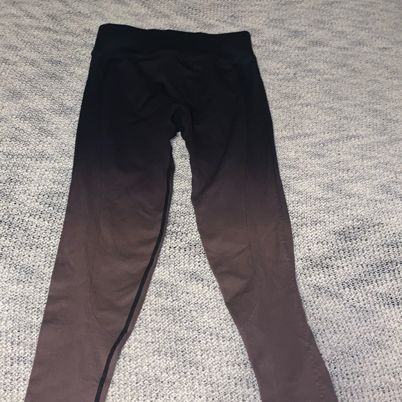 7 PAIR BUNDLE PINK VICTORIA’S SECRET SEAMLESS LEGGINGS IN VARIOUS COLORS -MEDIUM - Picture 11 of 15